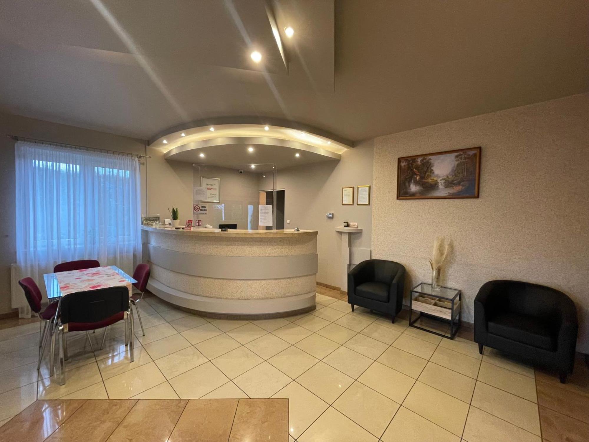 Hotel Marco Plonsk Szkolna 115 Bagian luar foto